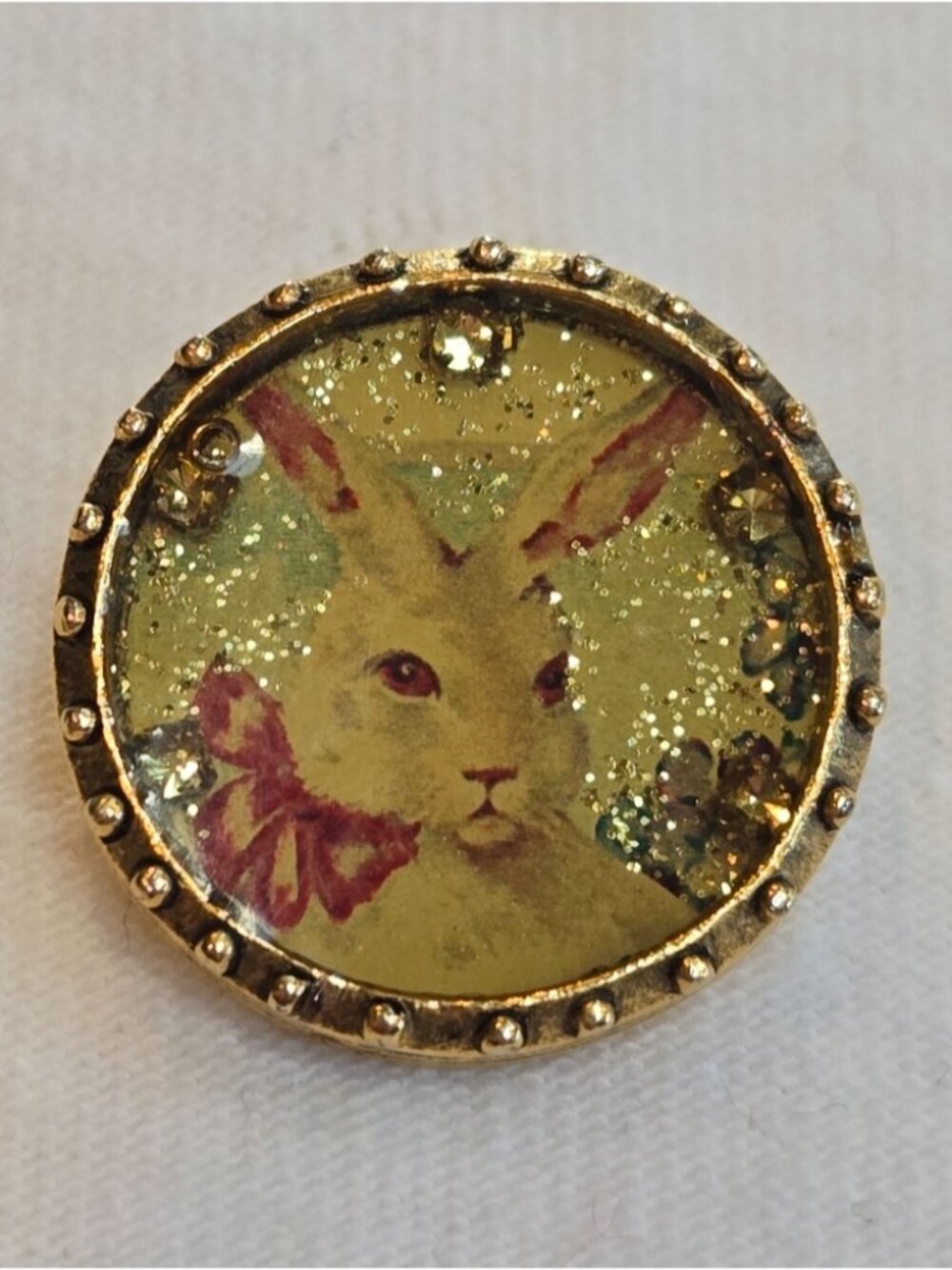 Maximal Art Gold-Tone Easter Rabbit Round Pin Brooch